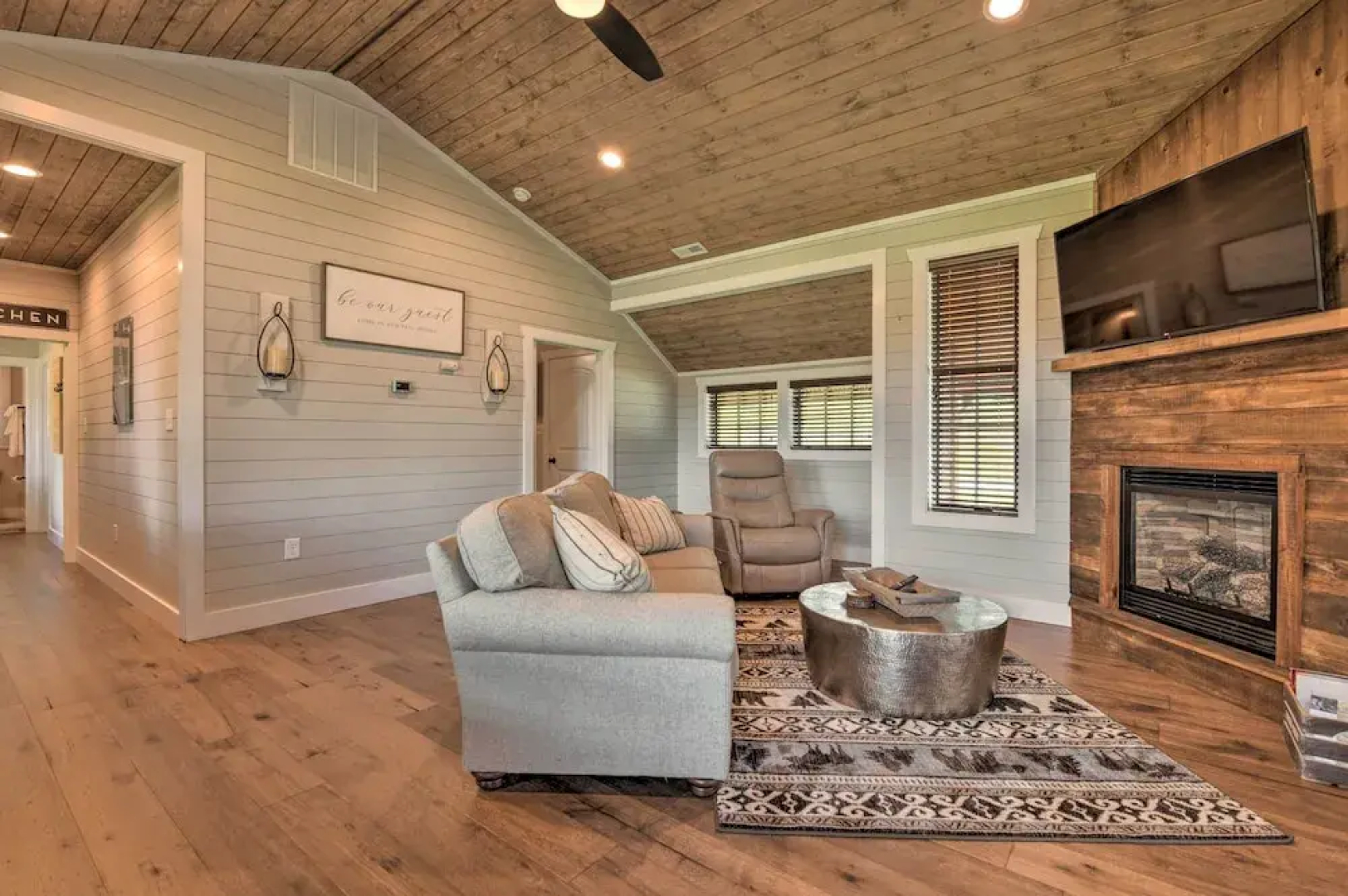 7 Mi to Ski Sapphire Valley: Cottage w/ Fire Pit