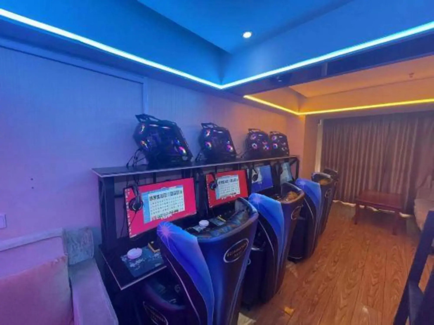 Yiju Hotel (Xining Railway Station Xinqian Guoji)