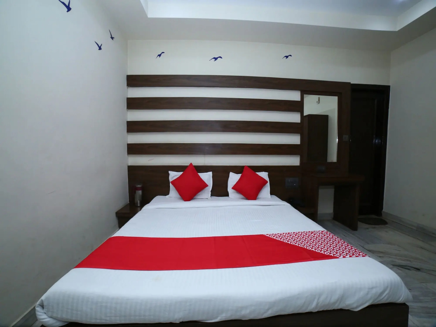 OYO 1067 Hotel Surbhi