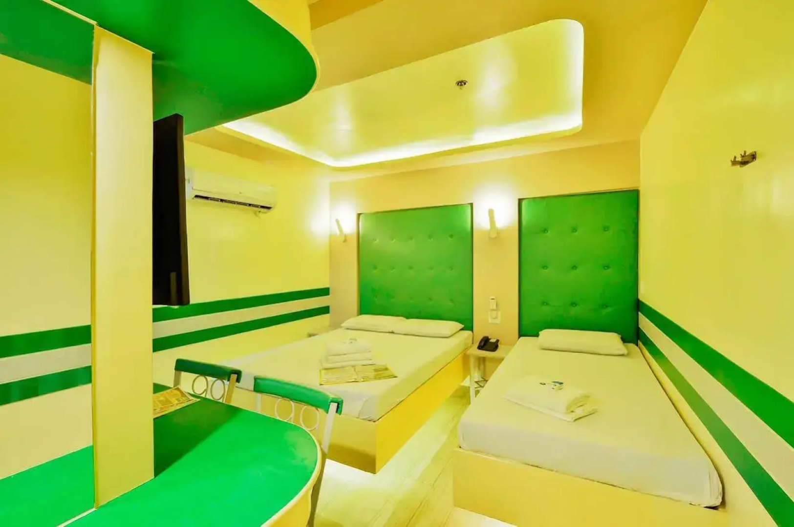 Hotel 99 Monumento Caloocan