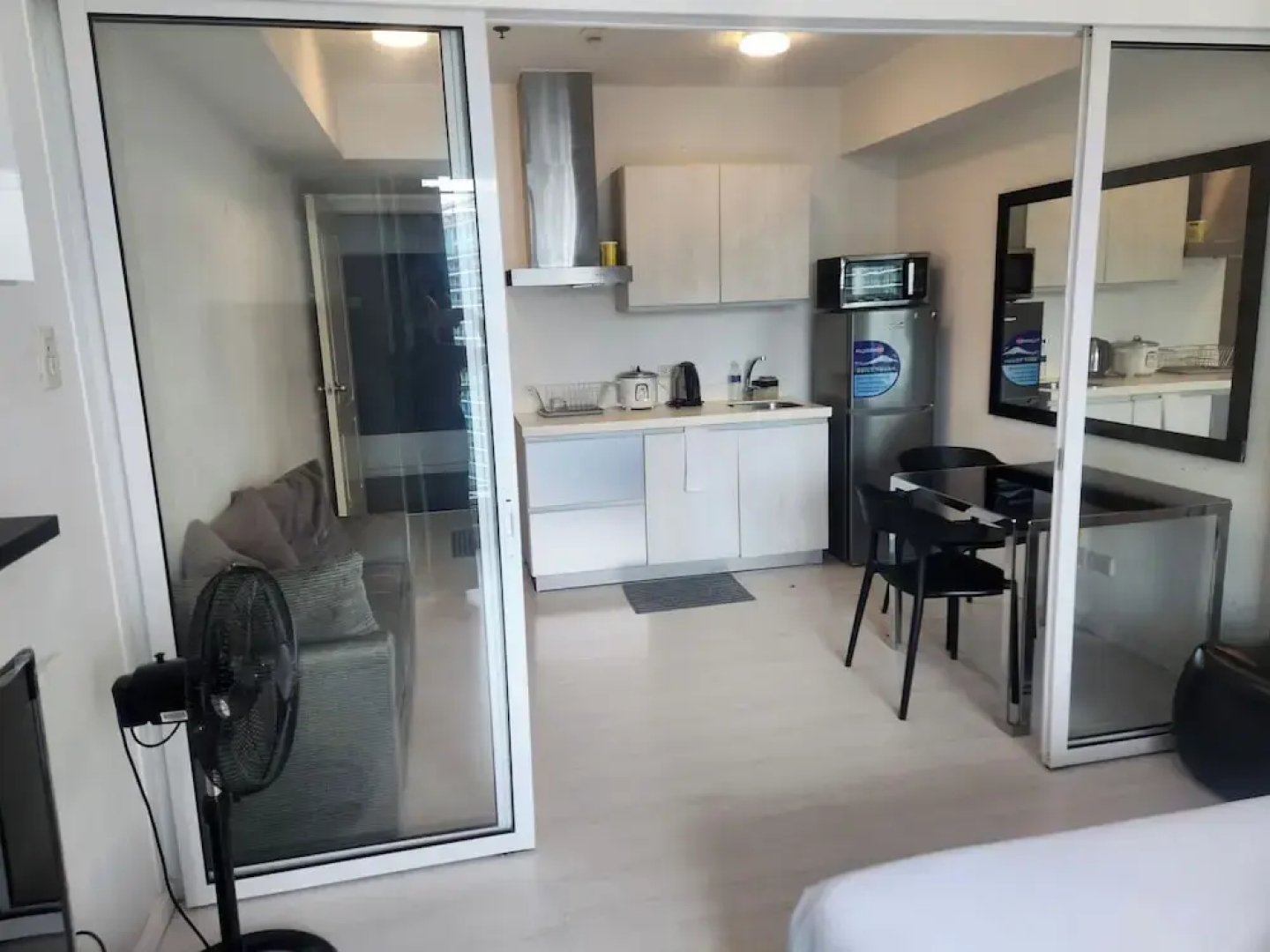 Azure Staycation Philippines by AMRS Near Manila International Airport