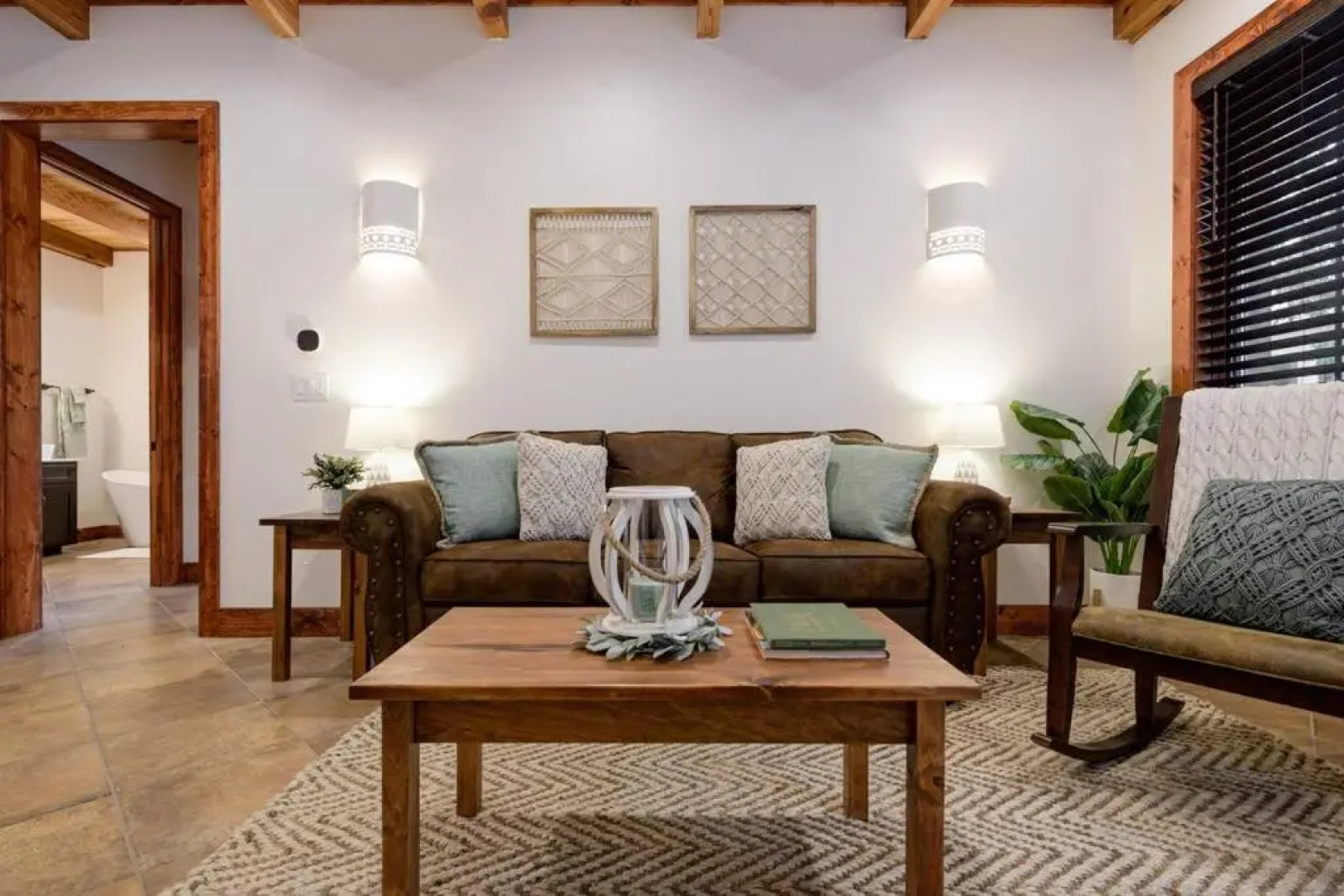 Little Dutch Cabin #2 -12 Min to Magnolia-Baylor