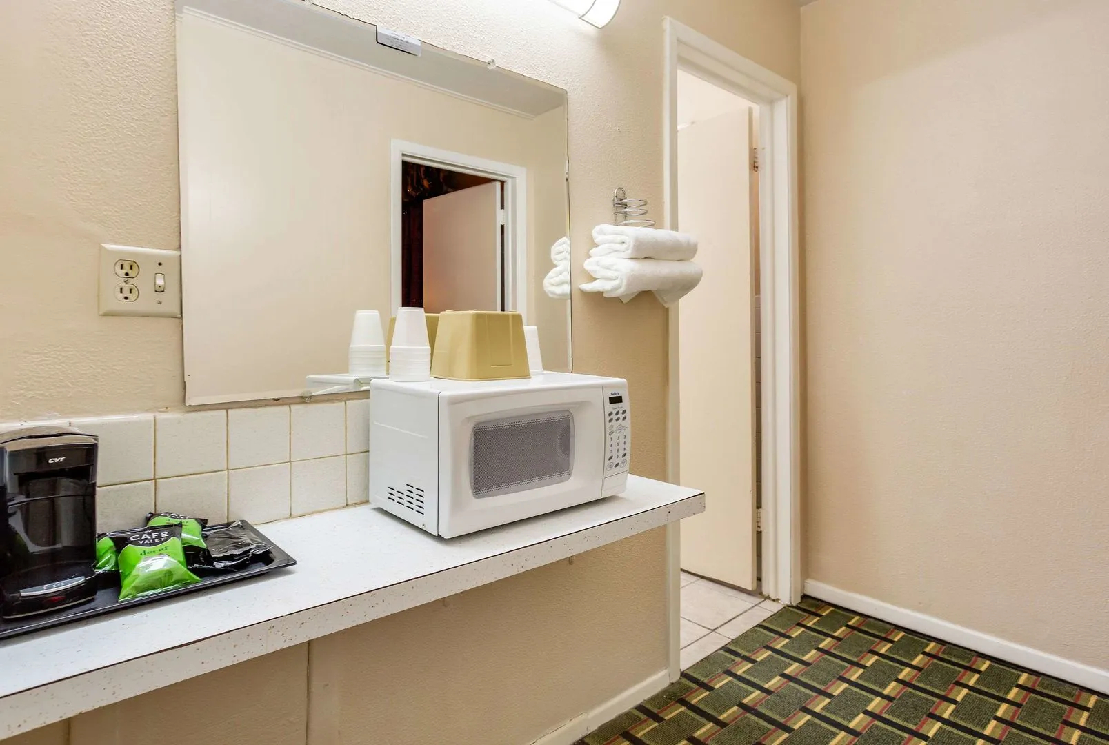 Rodeway Inn & Suites Raton