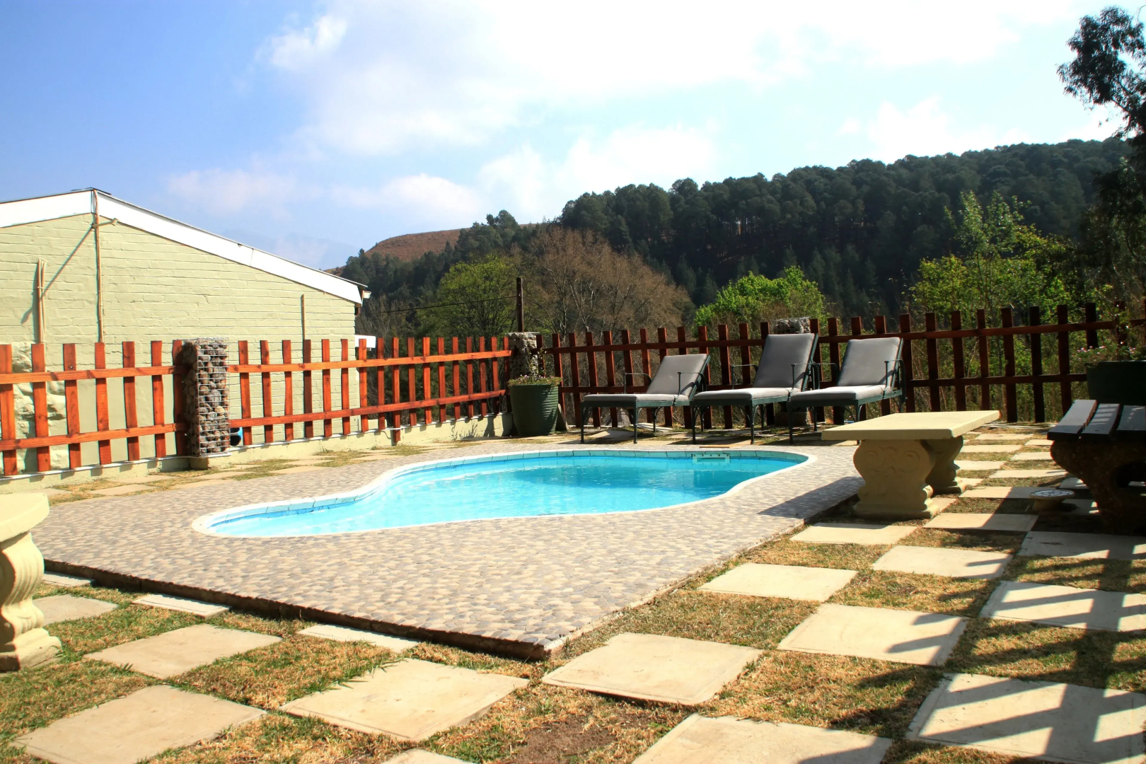 Mountain View Cottages Self Catering