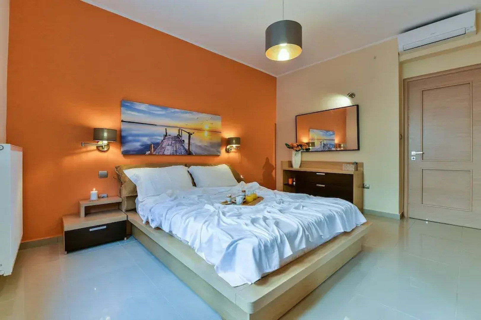 Villa with Striking views over the infinity Pool