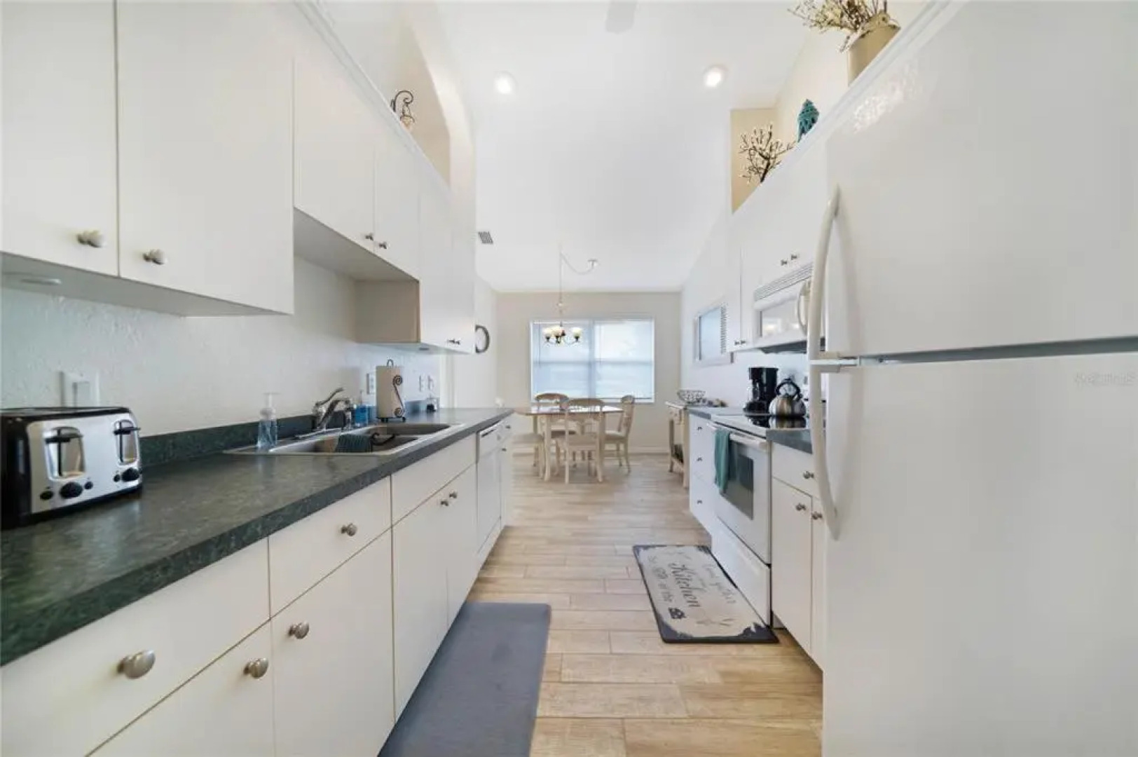 Bella Vista - Private Villa with heated pool - sleeps 6