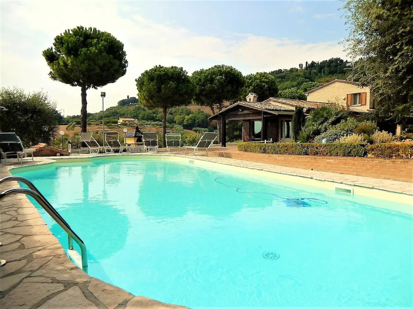 Villa Strada Comunale di Monte Giove