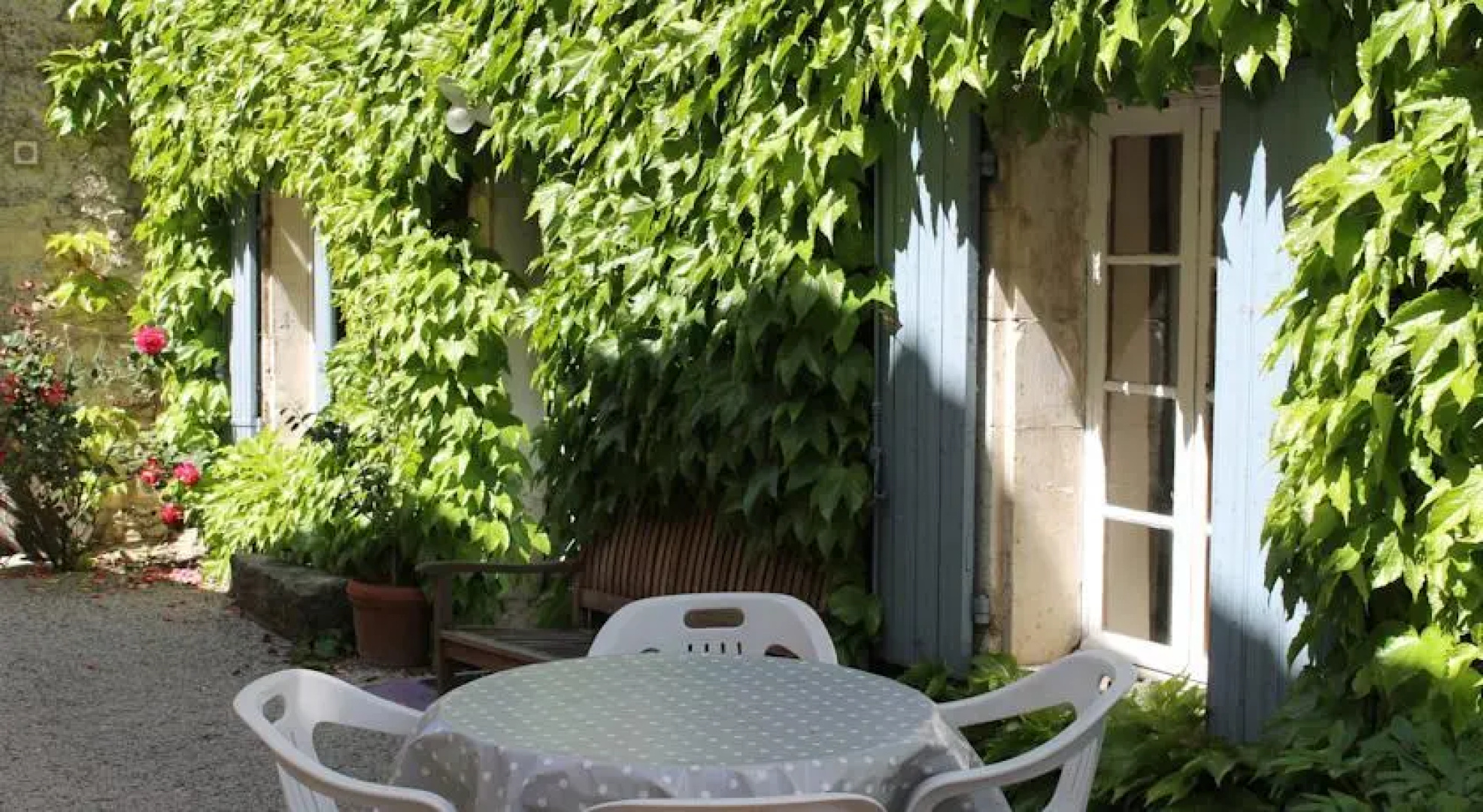 Lautre côté du lavoir
