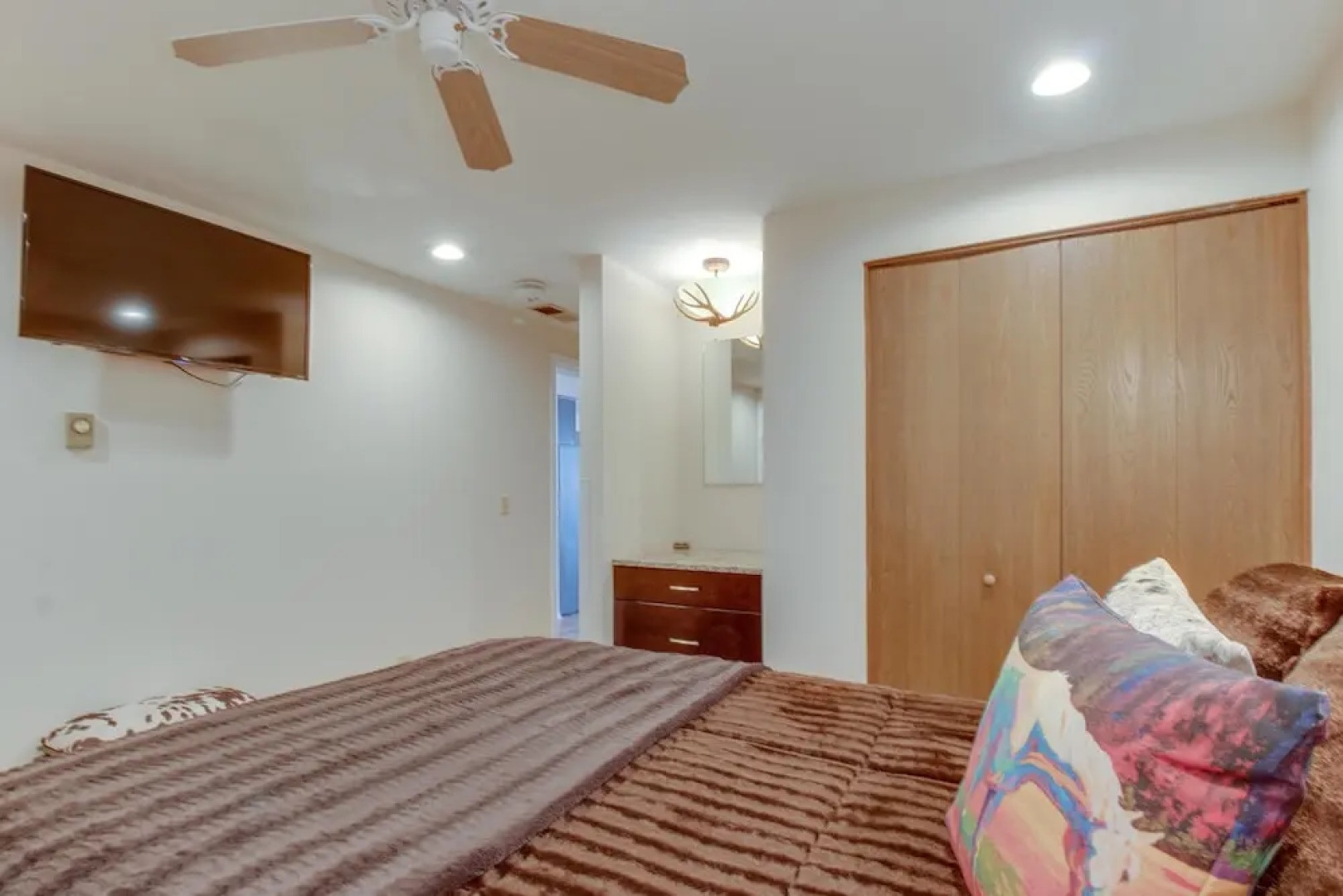 Three Seasons Condominiums