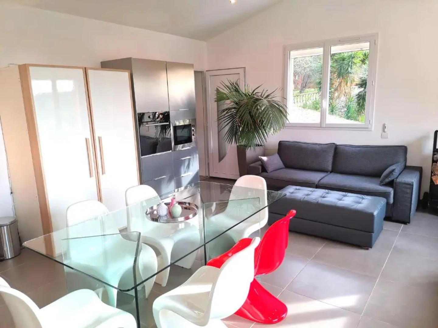 Appartement Pinede Man Yelle