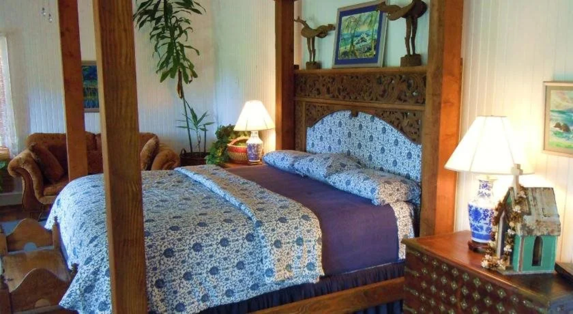 Jacaranda Inn