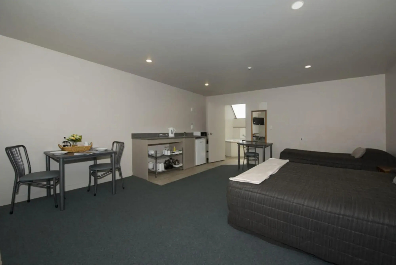 Lake Point Motel