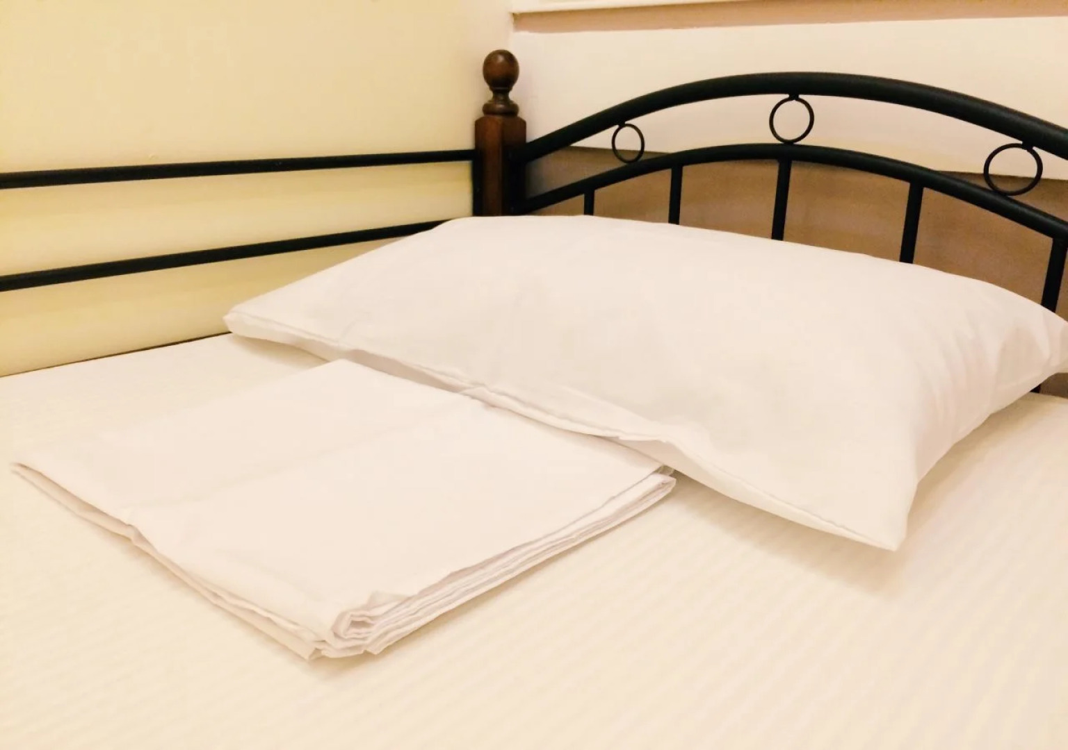 Airport Travelodge Manila - Hostel