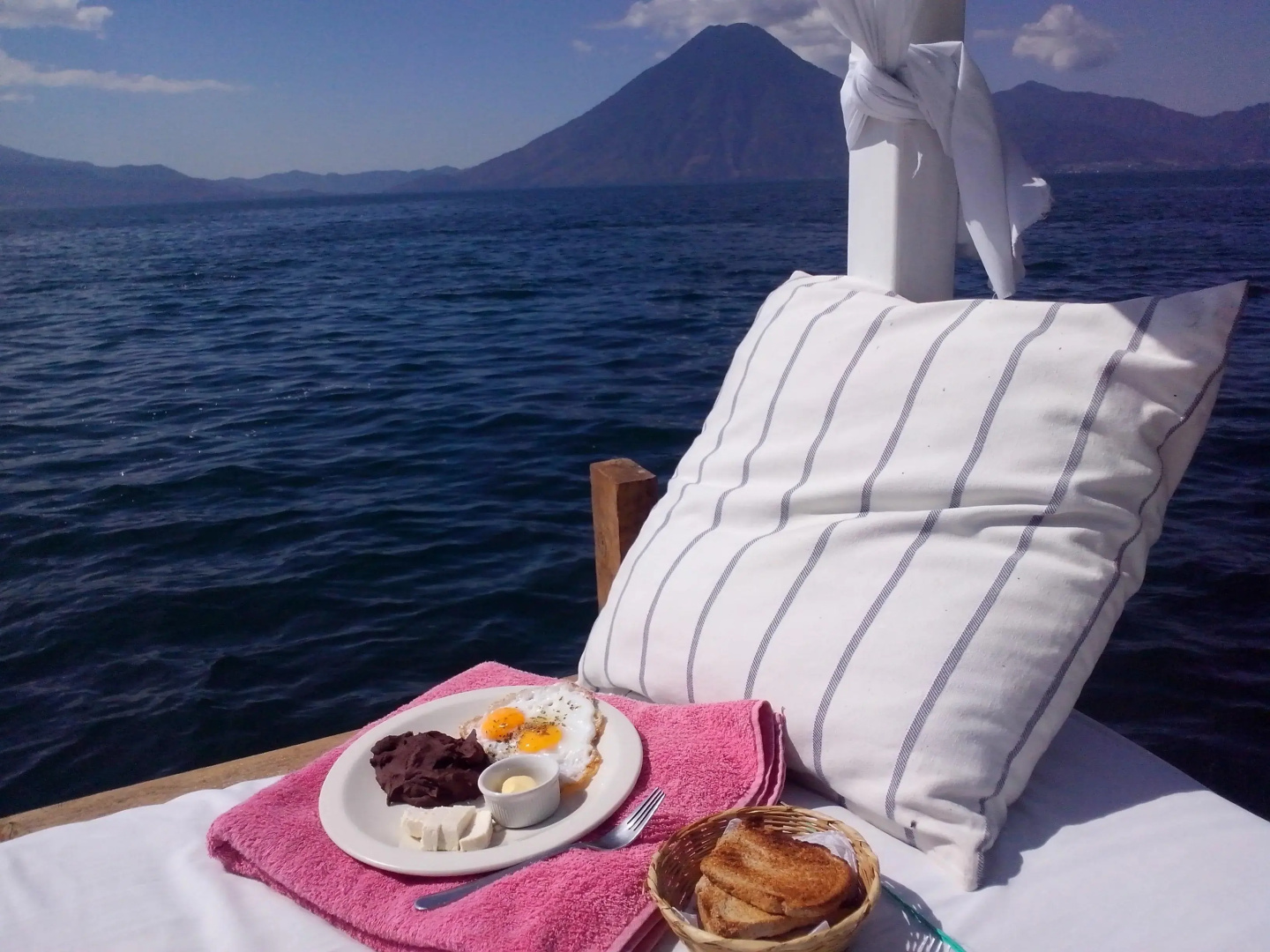 Hotel La Casa Rosa