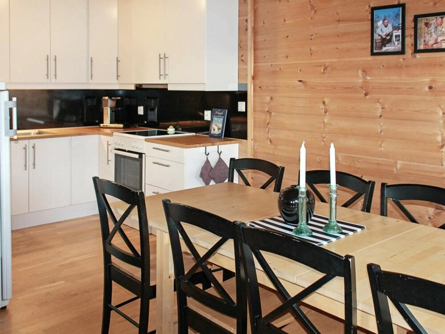 8 Person Holiday Home in Hebnes