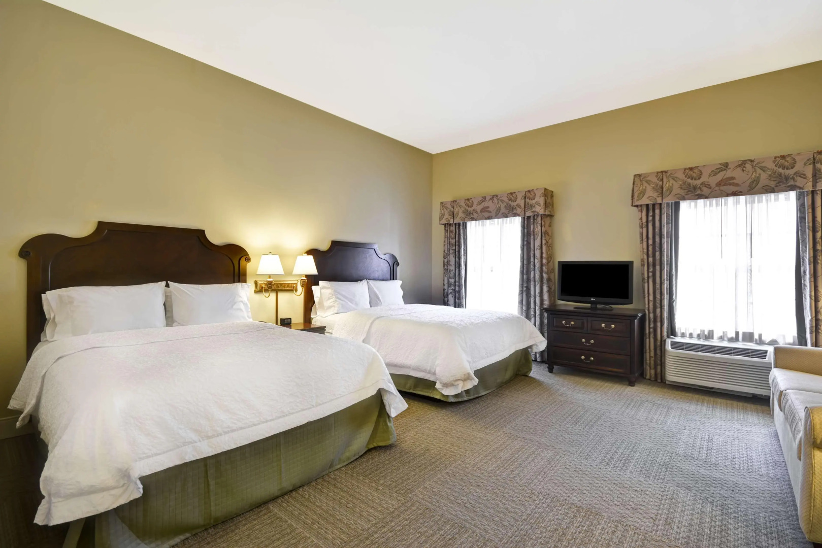 Hampton Inn & Suites Savannah Historic District