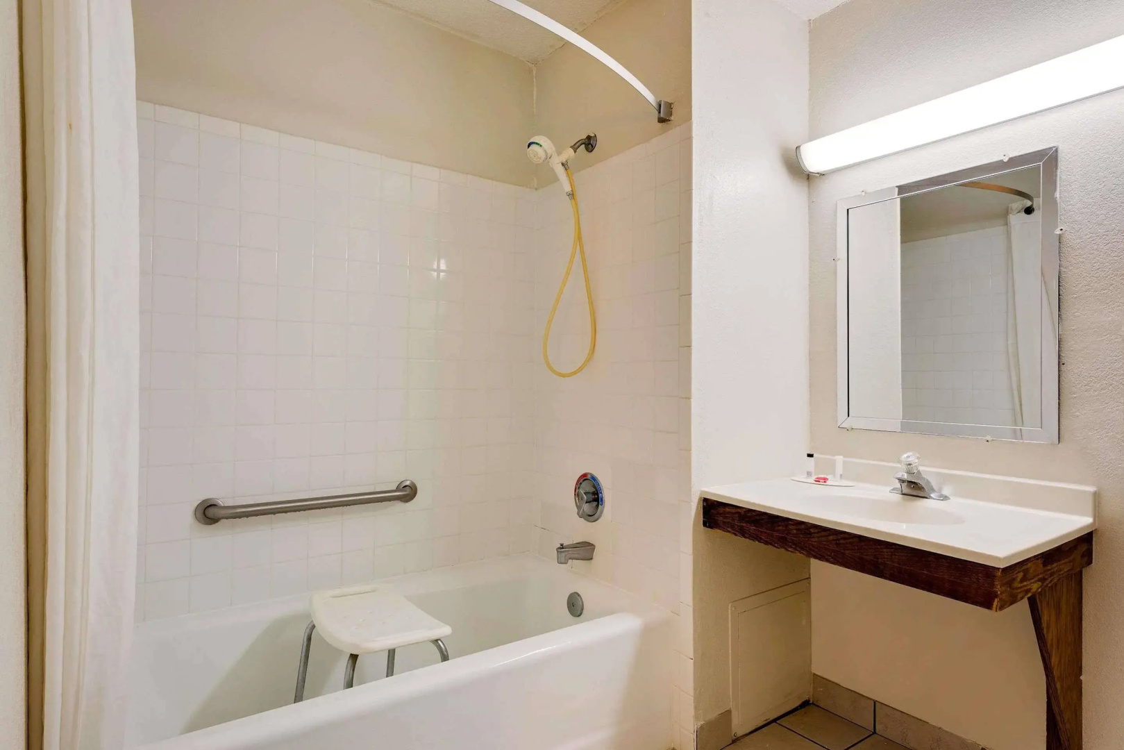 Super 8 By Wyndham Martinsburg