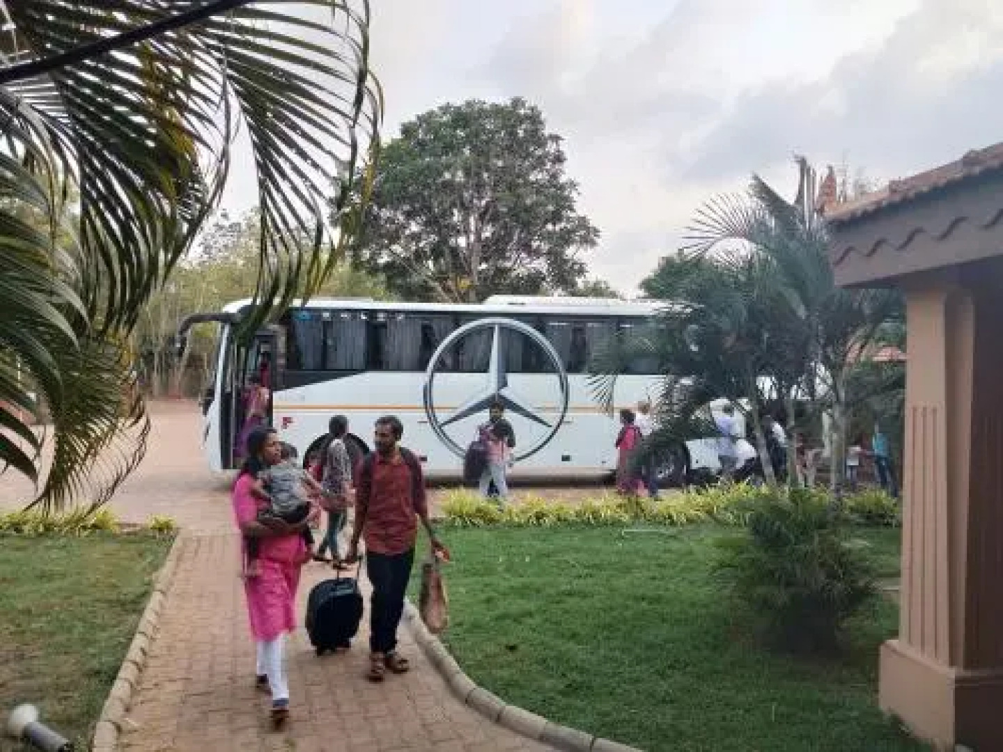 Phalguni River Lodge