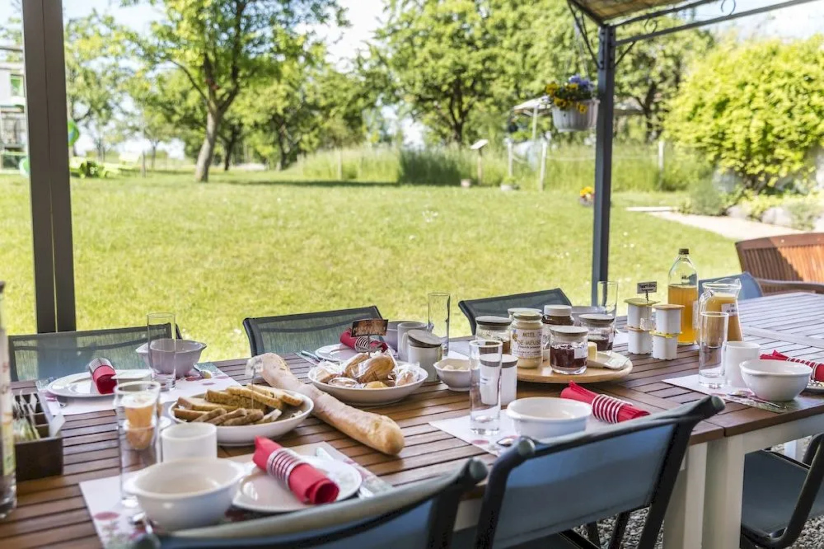 Au Coin des Jardins Chambres dHôtes
