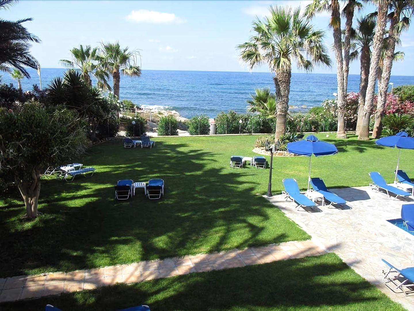 Rododafni Beach Apartments