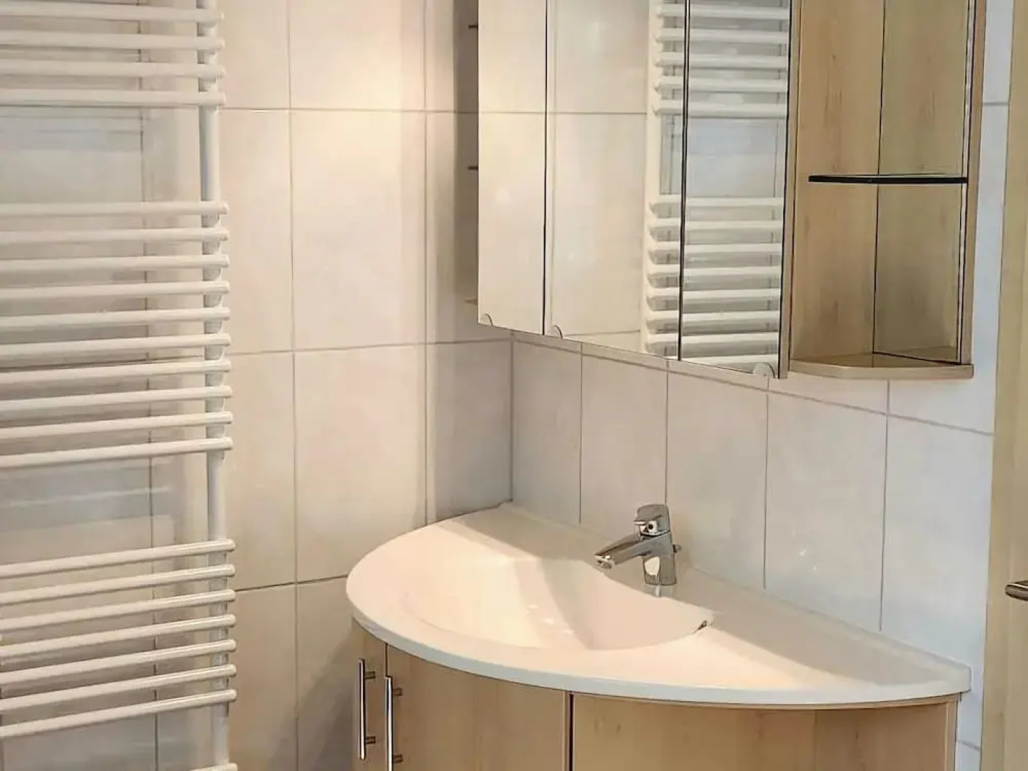 Tidy House With Sauna and Steam Bath, in a Forest