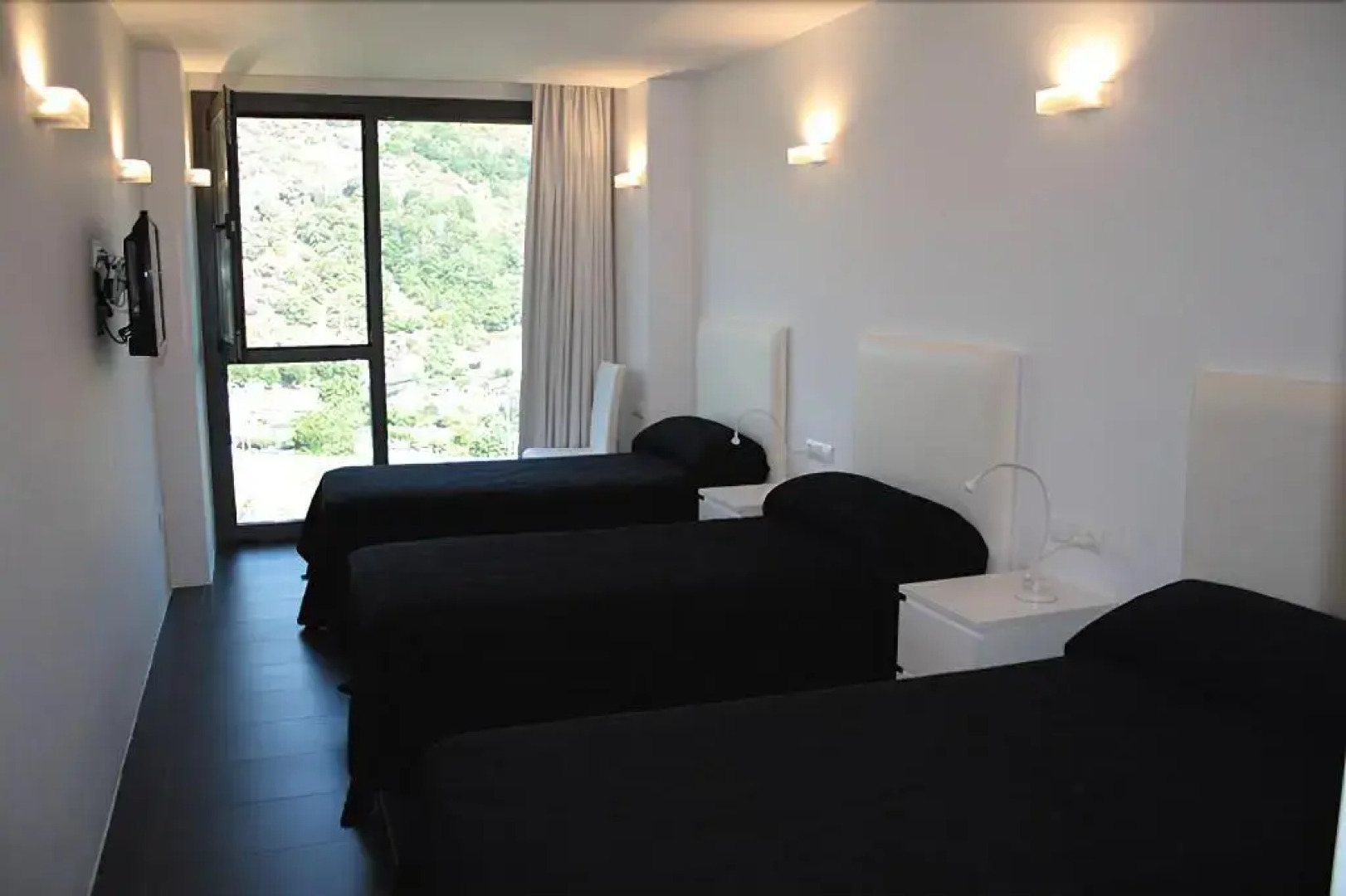 Hostal Tres Campanas