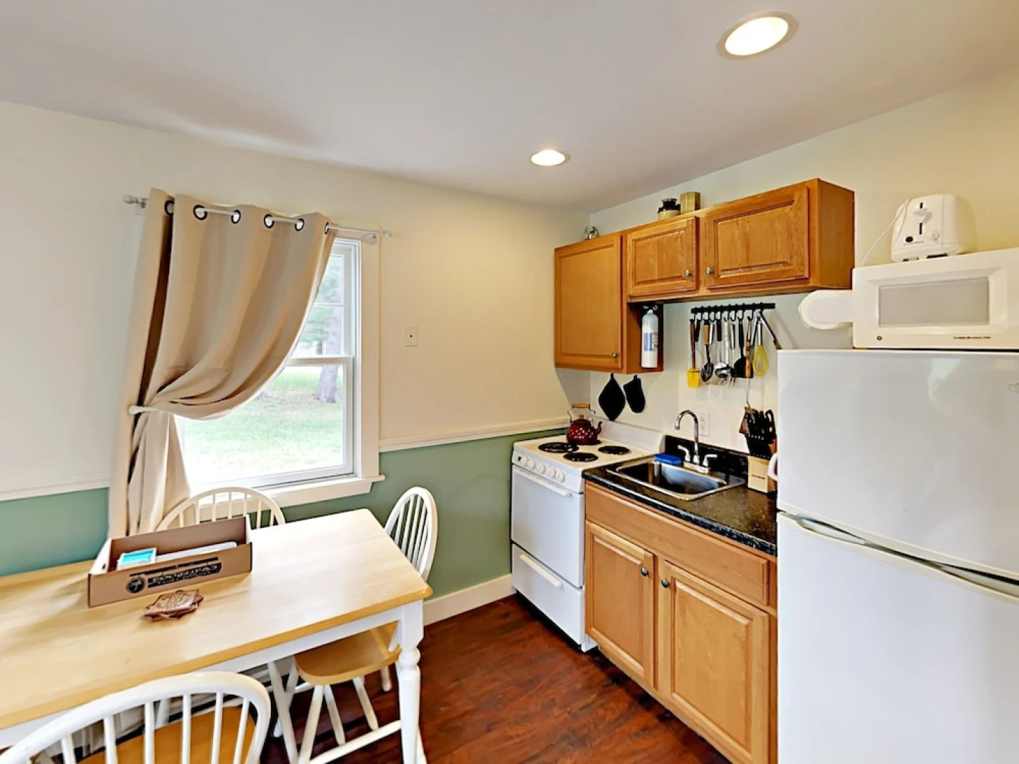 American Pale Ale Cottage 2 Bedrooms 1 Bathroom Cottage