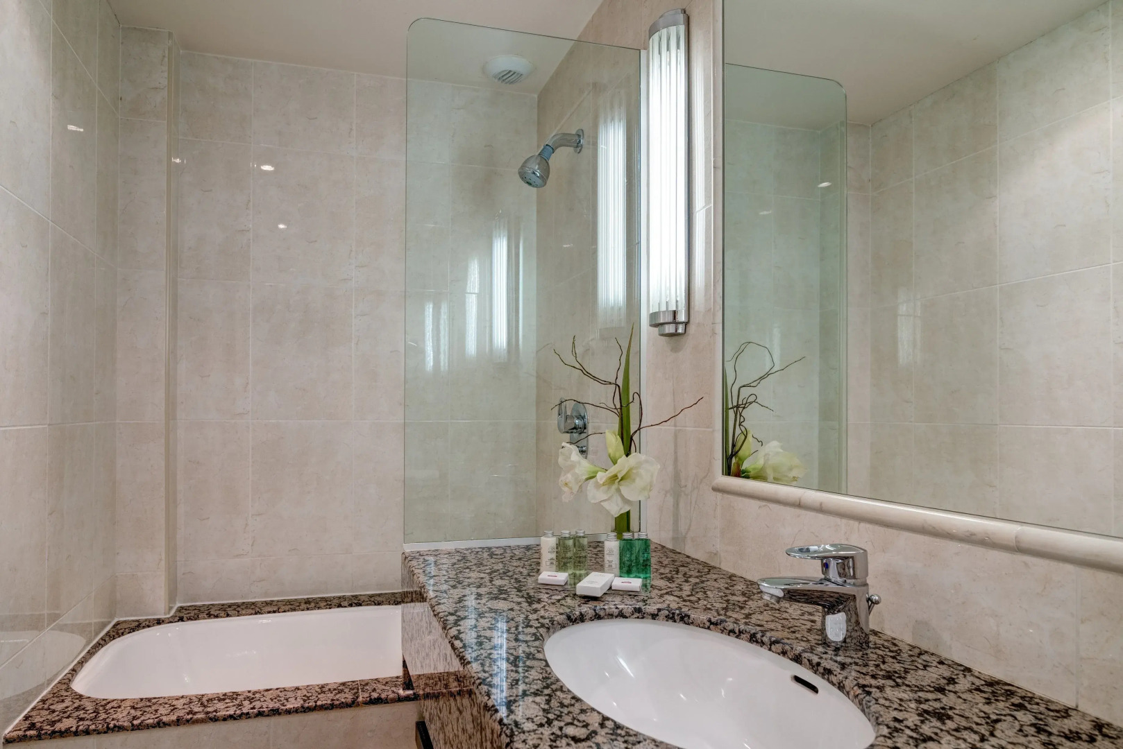 Astra Opera - Astotel