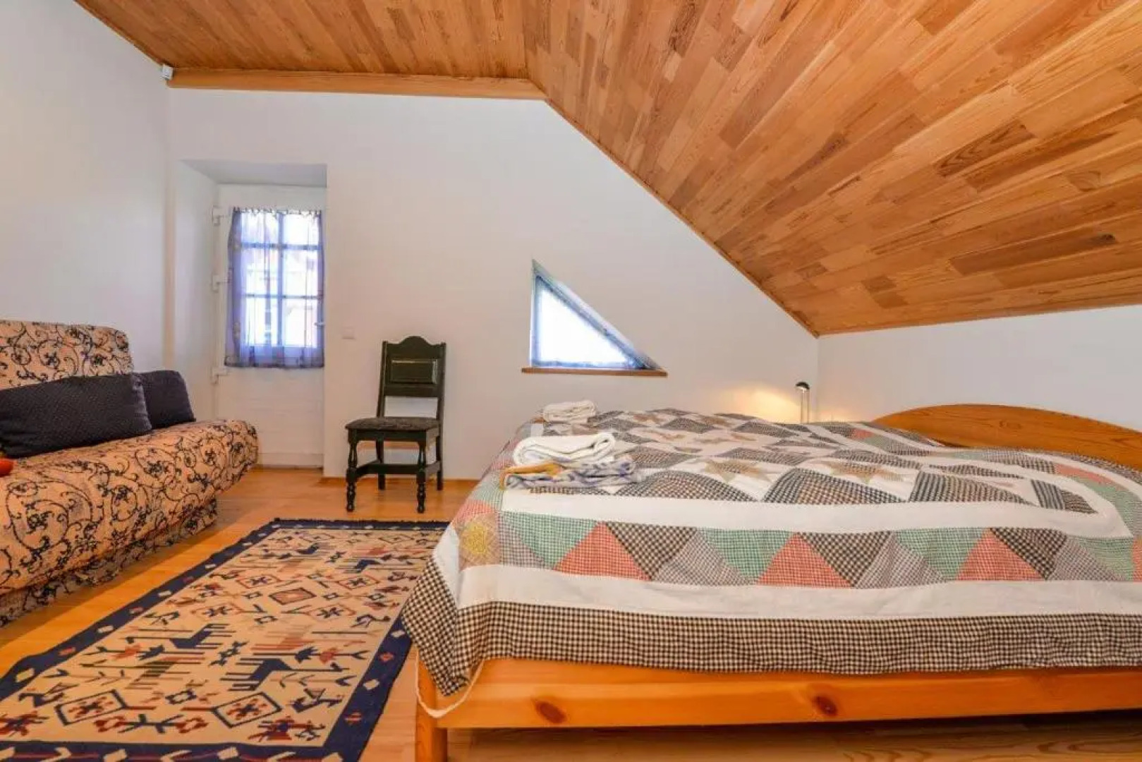 Apartamentas ''Jūratė'' 6-8 asmenims su sauna, privačiu kiemeliu prie jachtklubo.