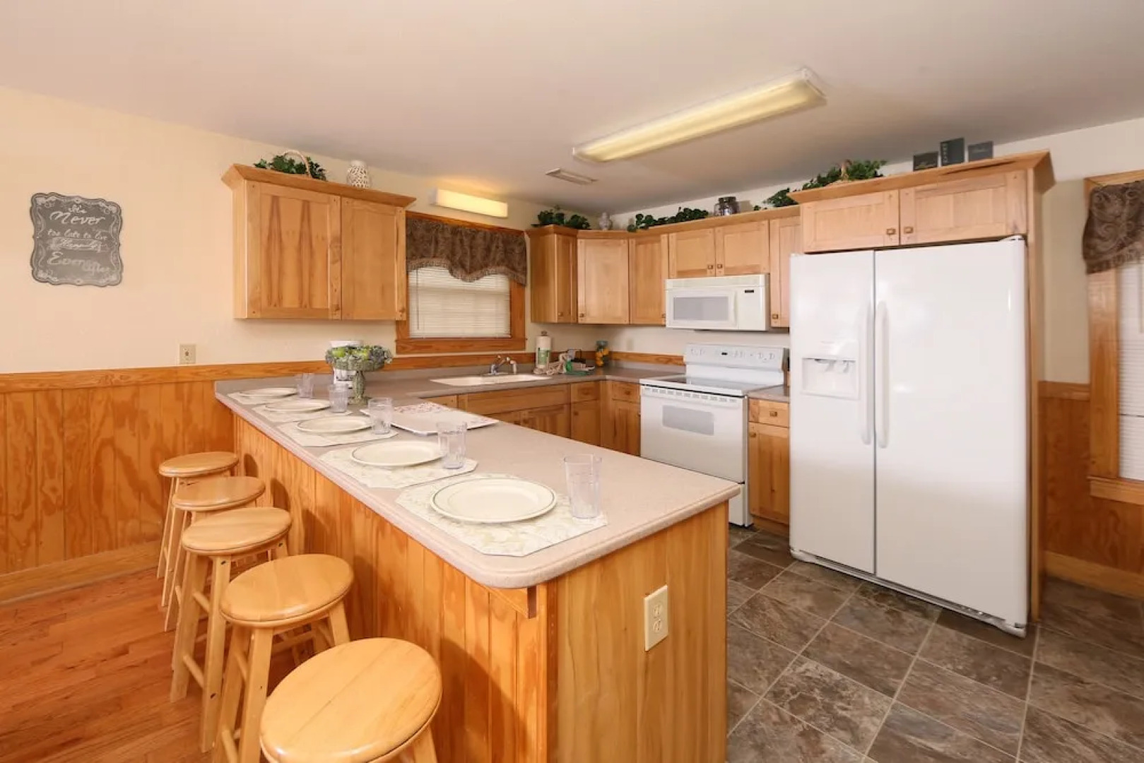 Wildwood Falls 4 3 Br cabin by RedAwning