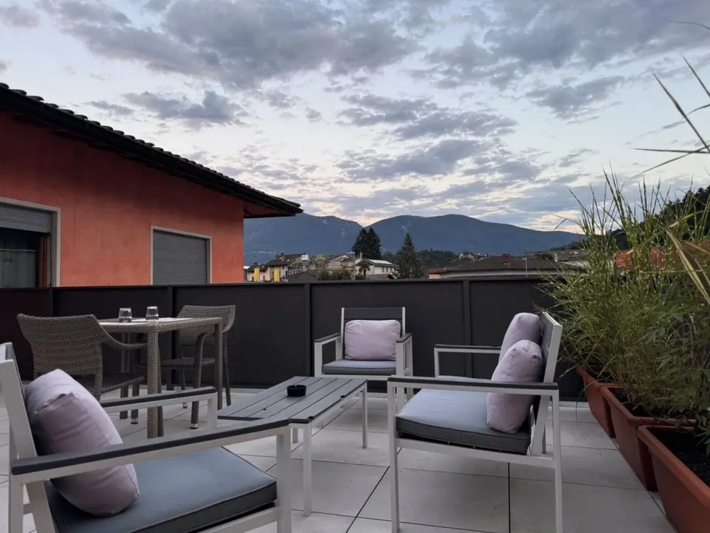 Bed & Breakfast 7rooms Losone