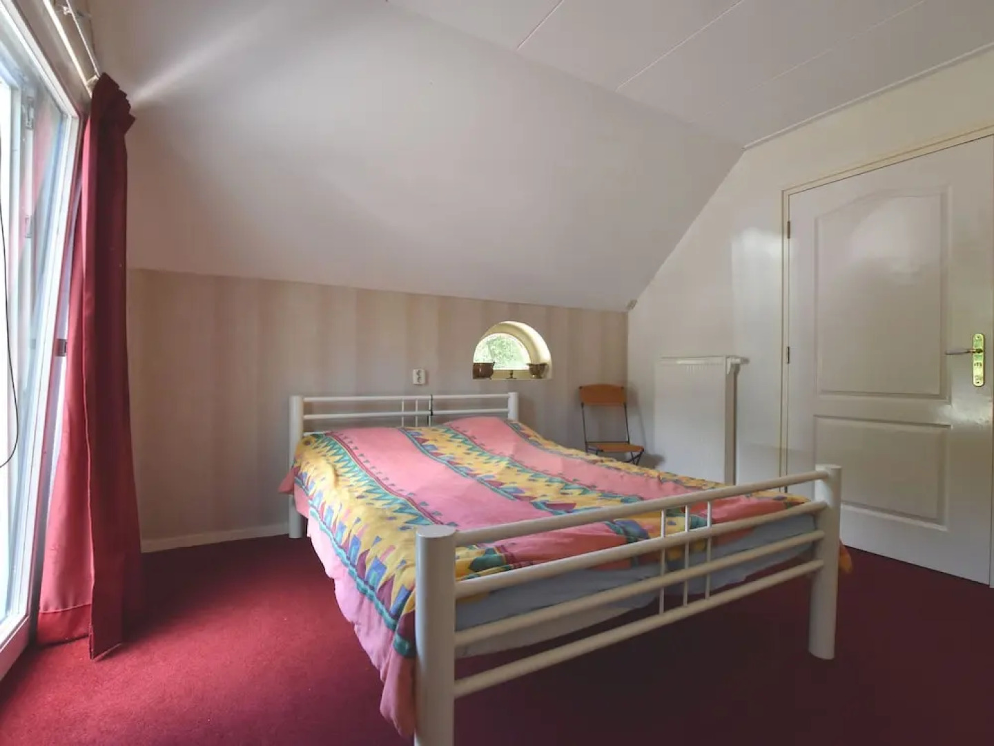 Holiday Home in a Beautiful Nature Reserve in Ruinerwold, for 2 People