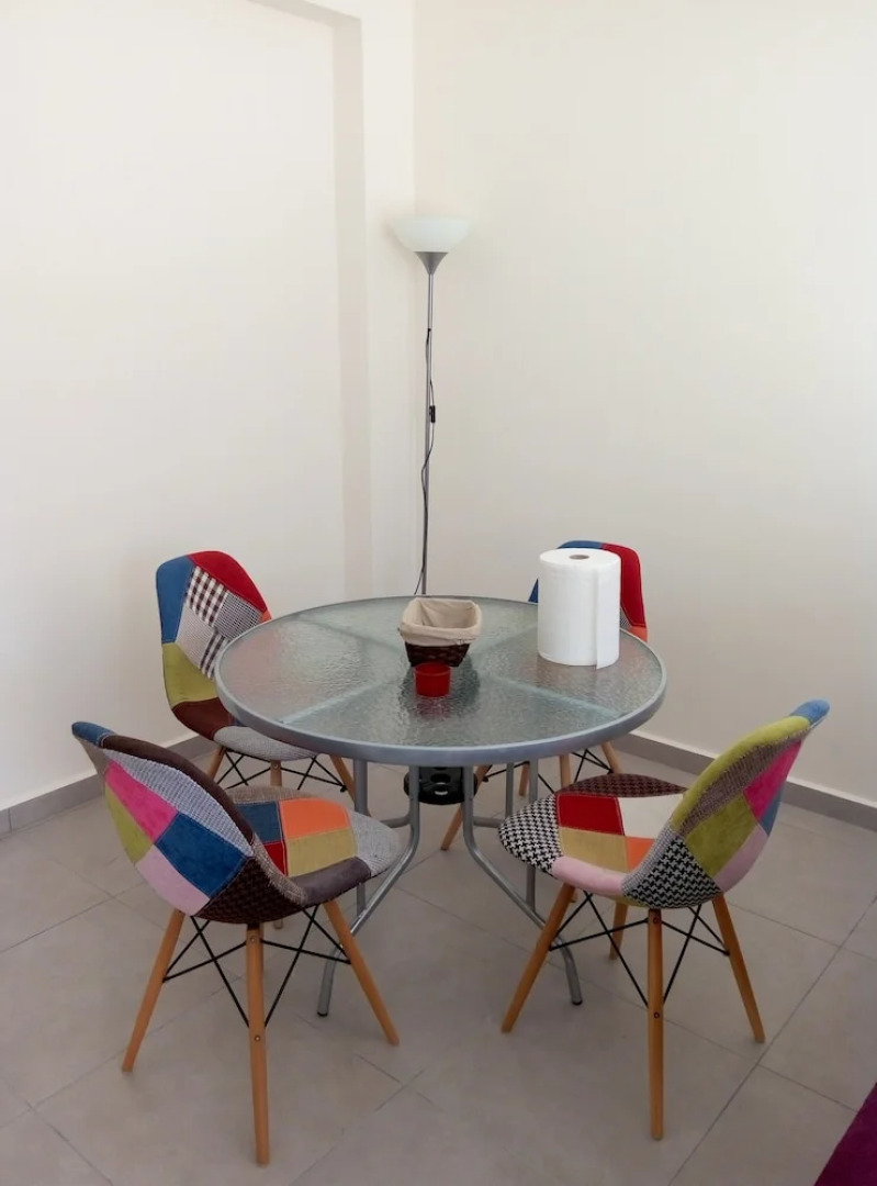 One Bedroom Apartment at Longbeach