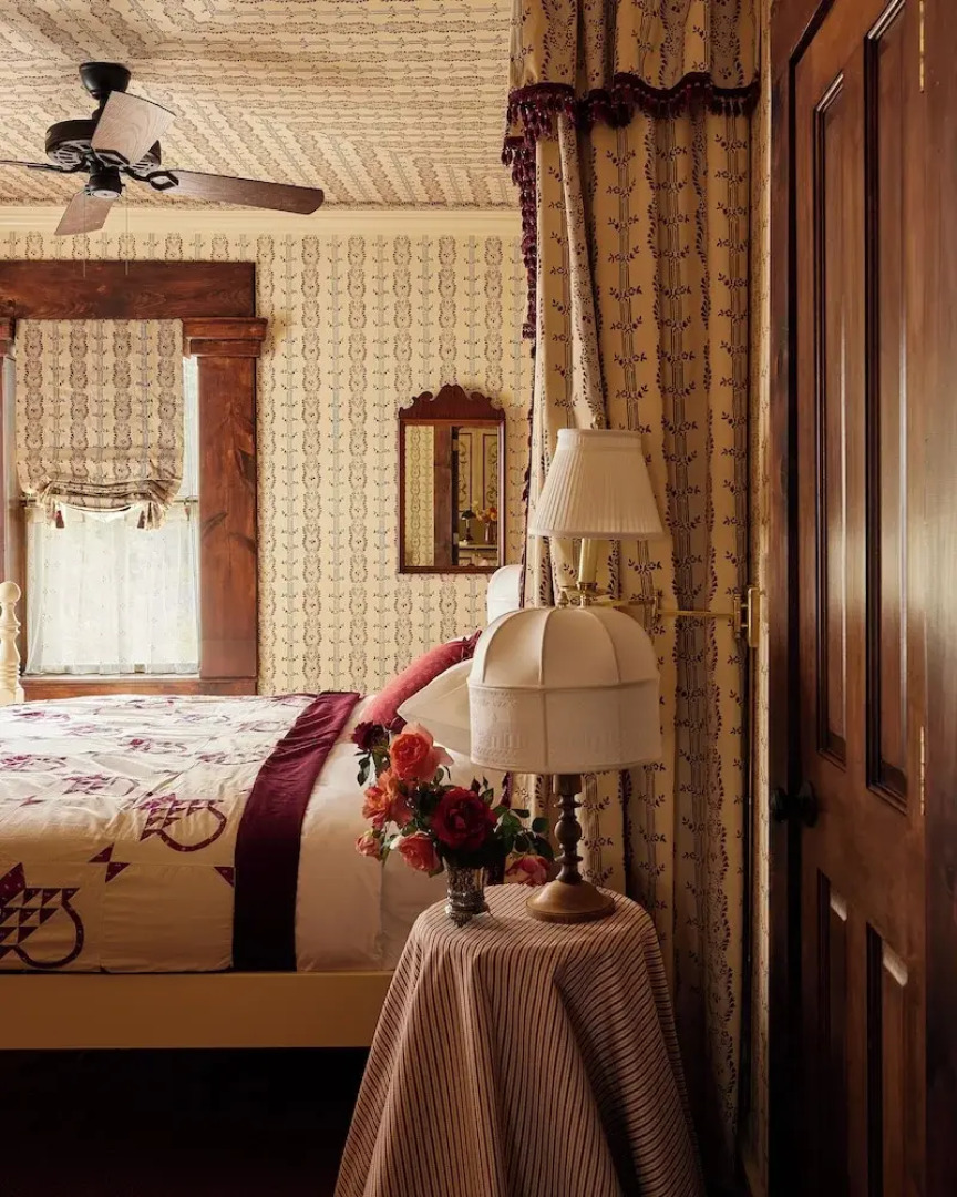 Six Bells Countryside Inn