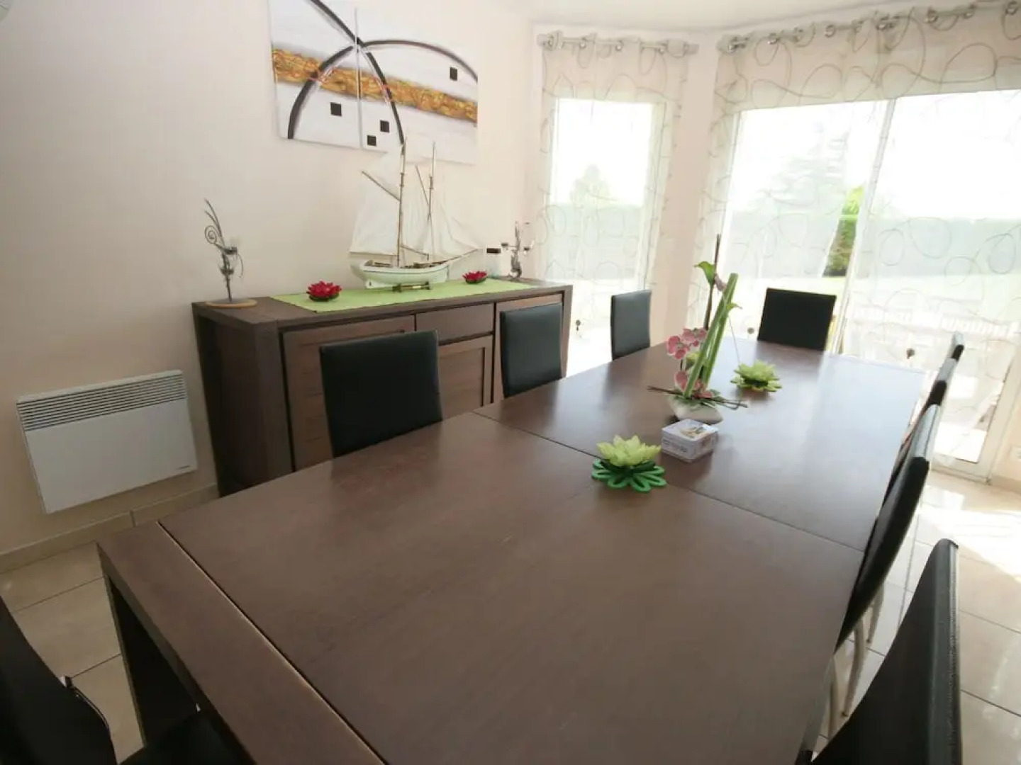 Villa With Indoor Heated Pool and Jacuzzi, Only 1.5 km of Beach and sea