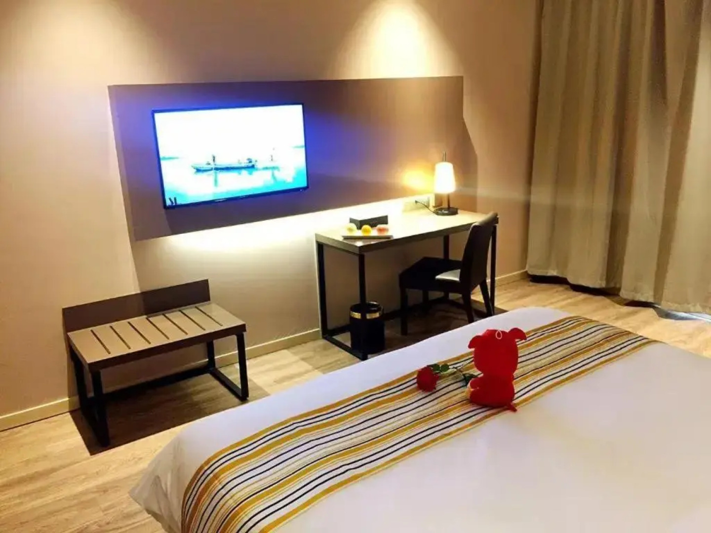 【locals】Taian Taishan District Baolongcity Square