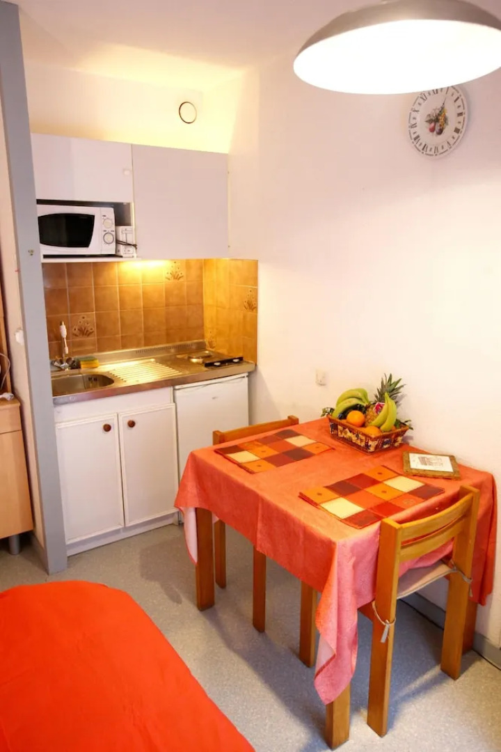 Studio in Dax, With Wonderful City View, Furnished Balcony and Wifi - 50 km From the Beach