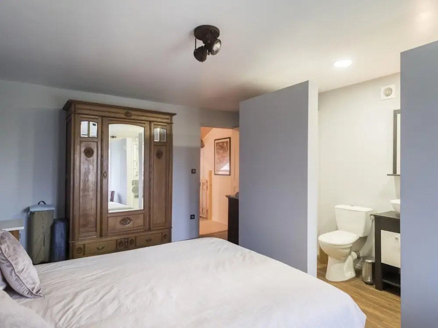 Ravishing Holiday Home in Dun-sur-meuse Near Joset Alain