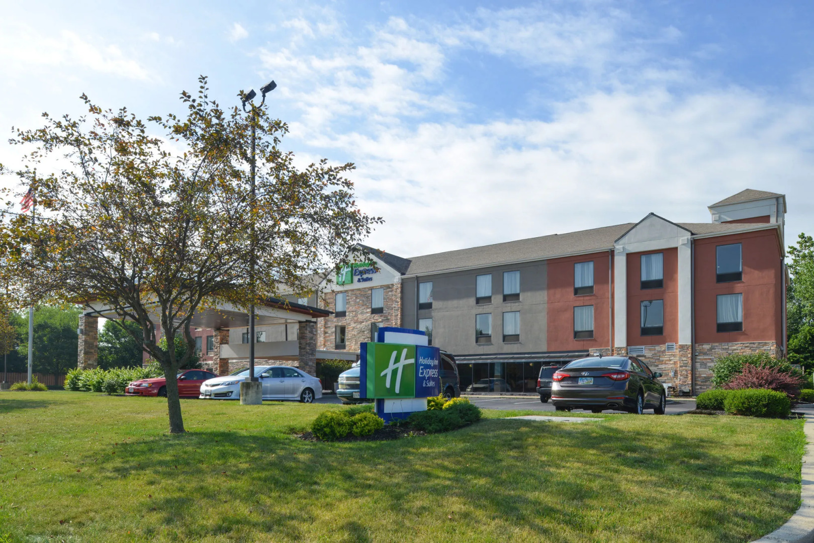 Holiday Inn Express & Suites Dayton-Huber Heights by IHG