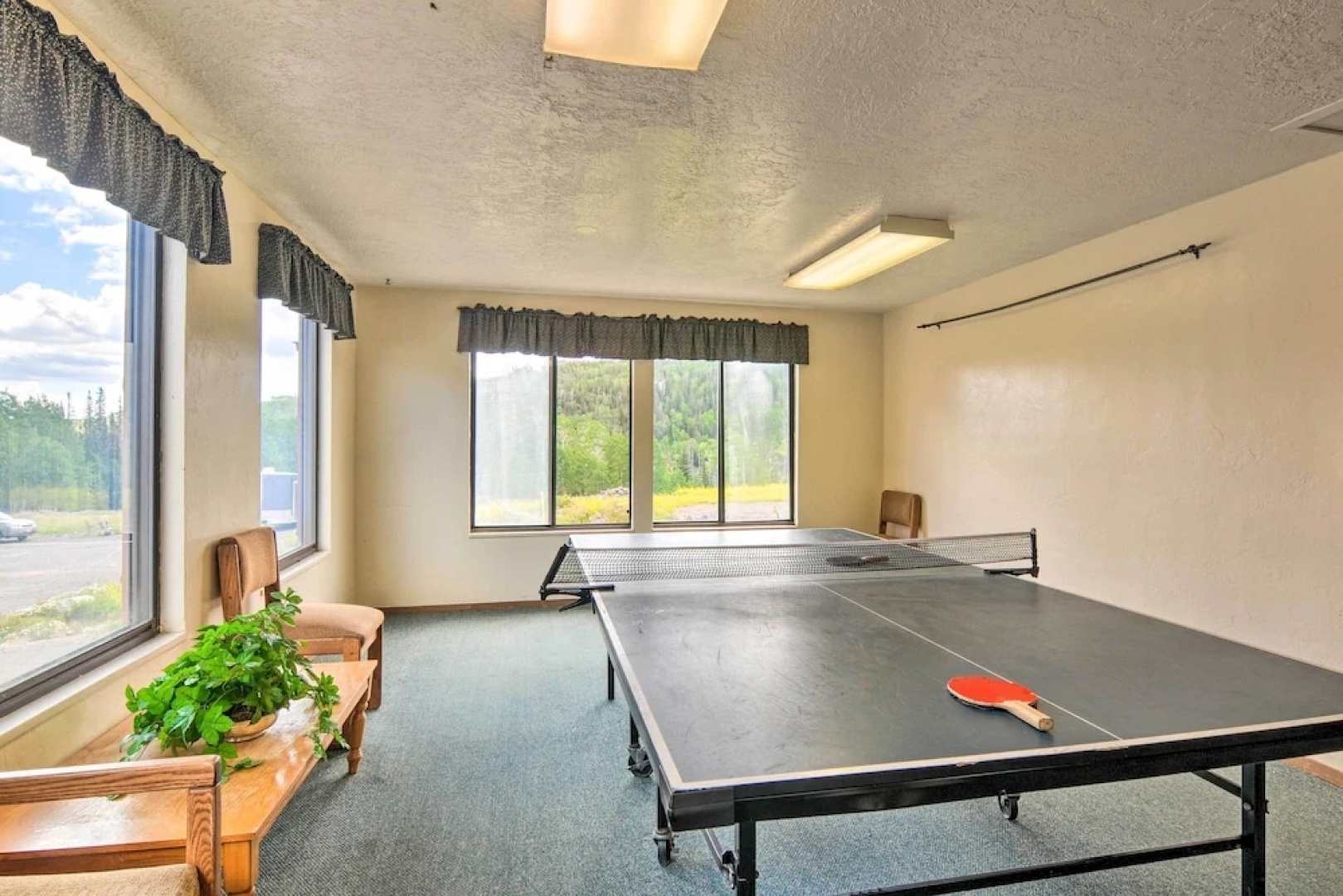 Timberbrook Village Condo: Community Pool, Hot Tub