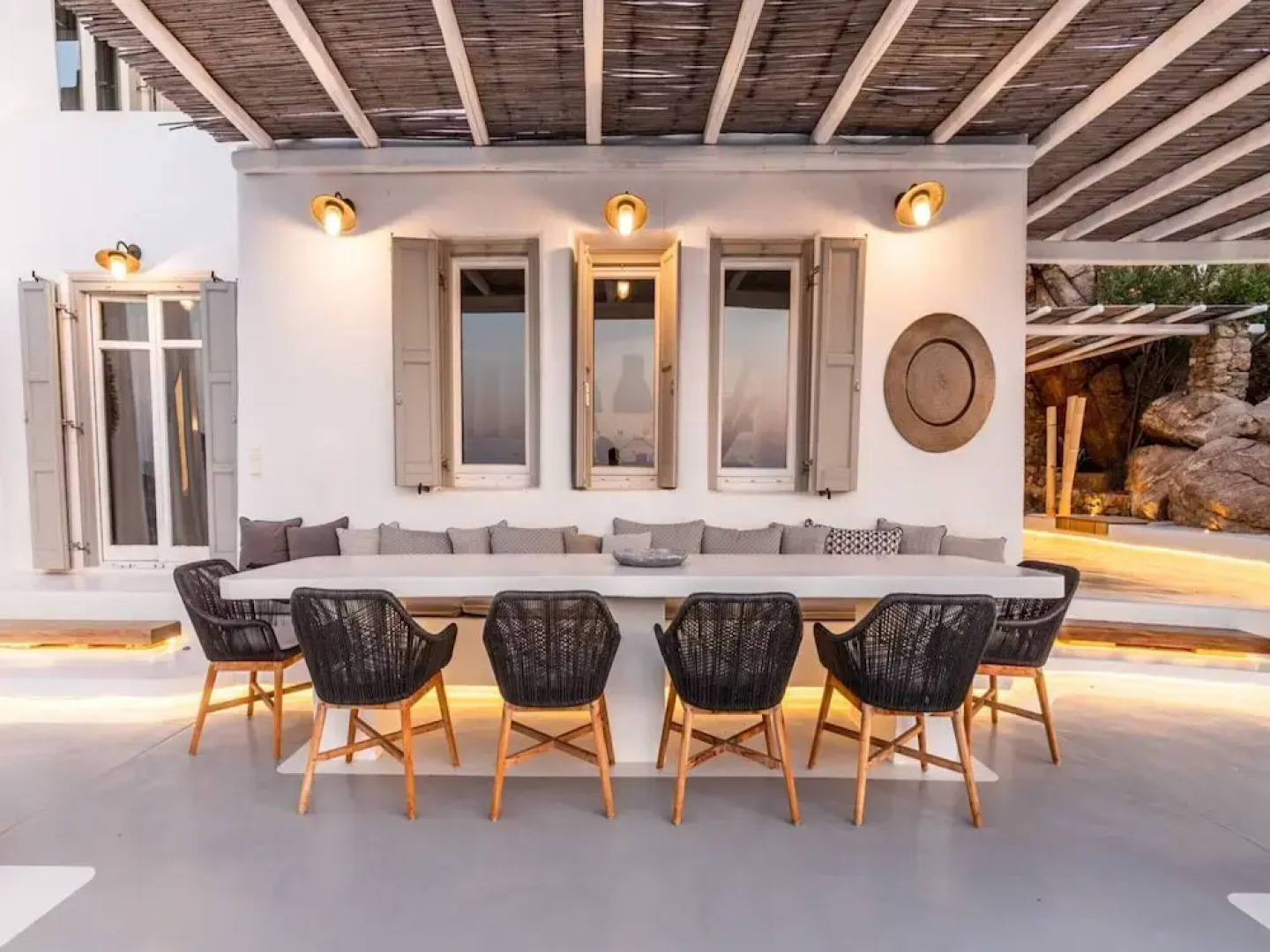 Stunning Villa Surrounded by Lush Greenery