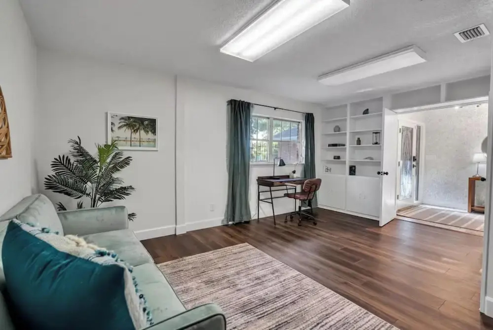 Golden Retreat: Expansive 6BR Home w Heated Pool ~