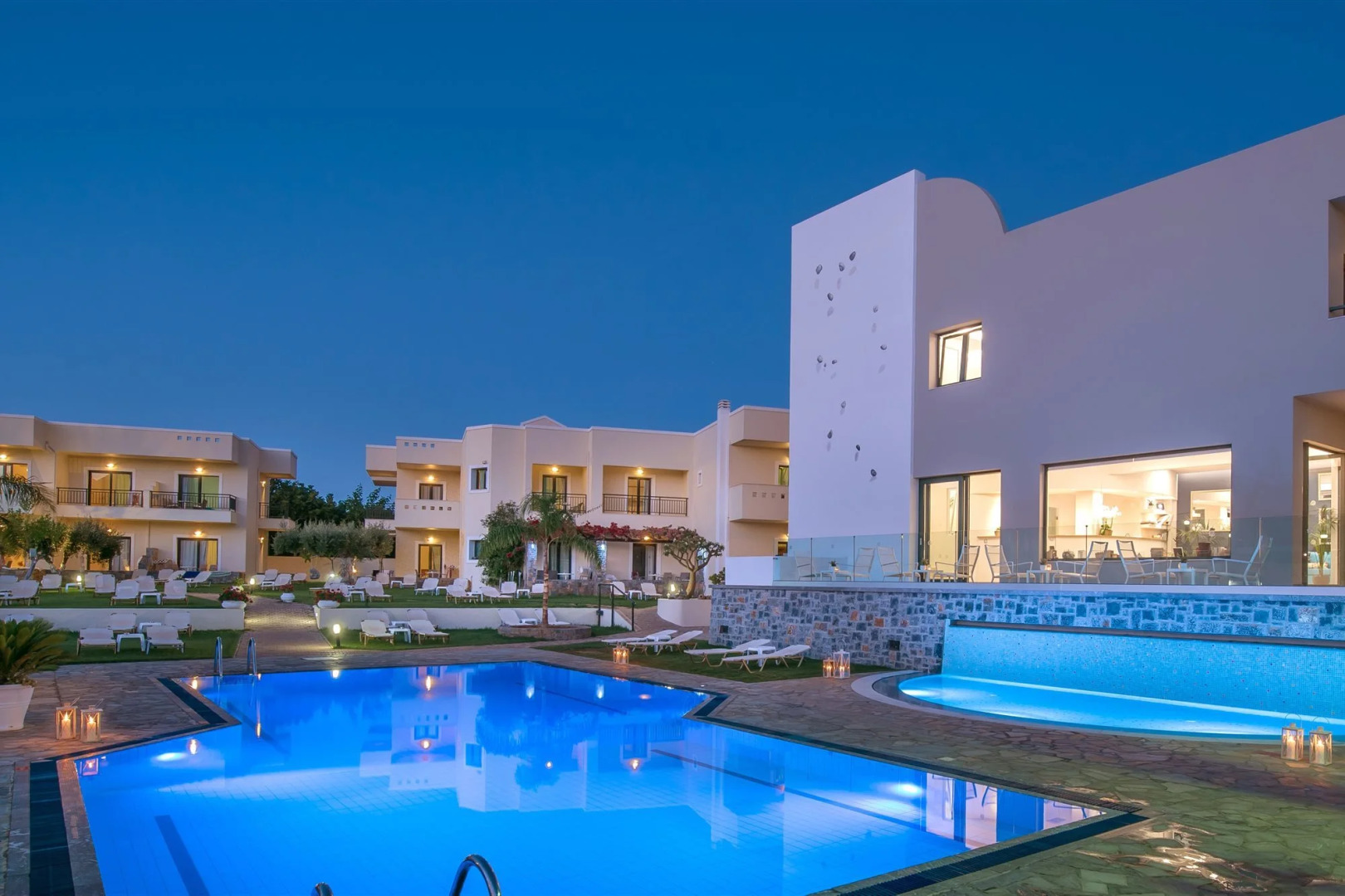 Kristalli Hotel Apartments