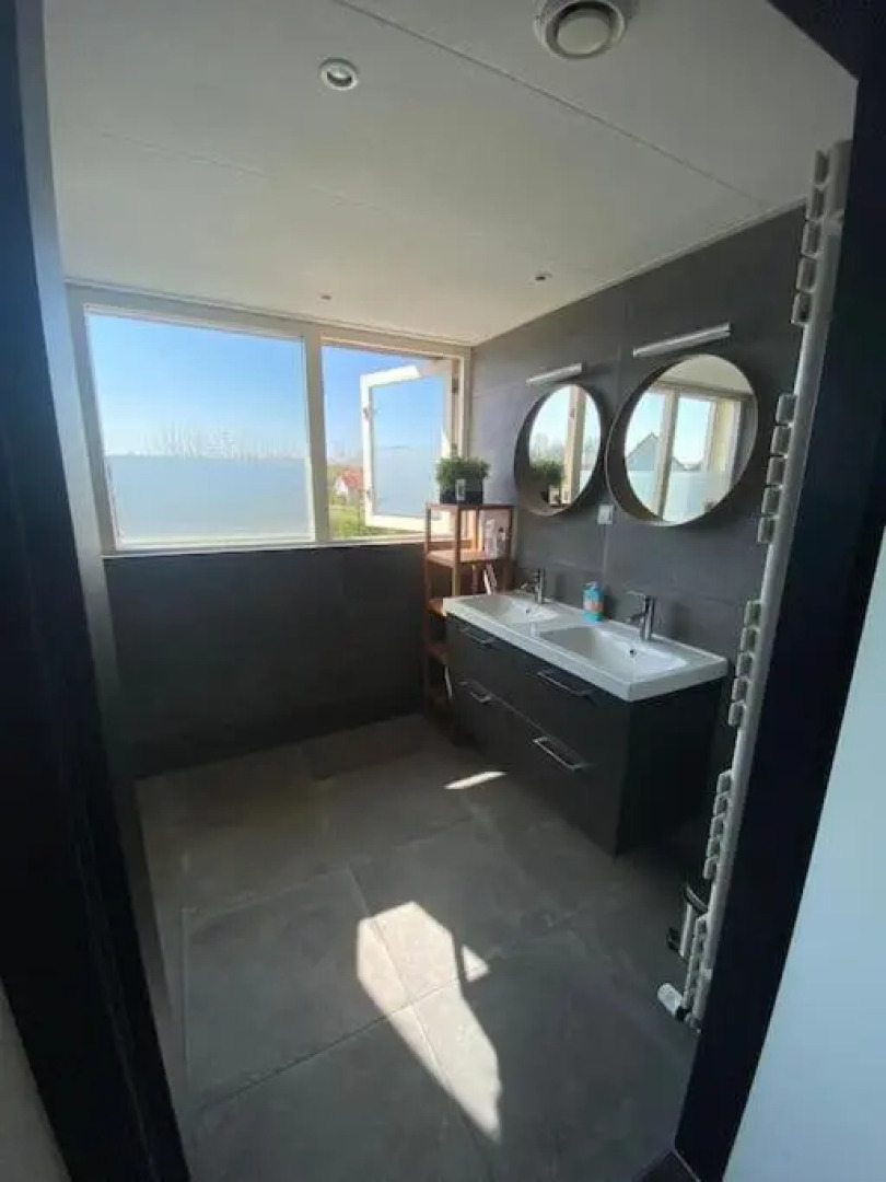 Luxurious Family Villa with swimmingpool big garden and jacuzzi