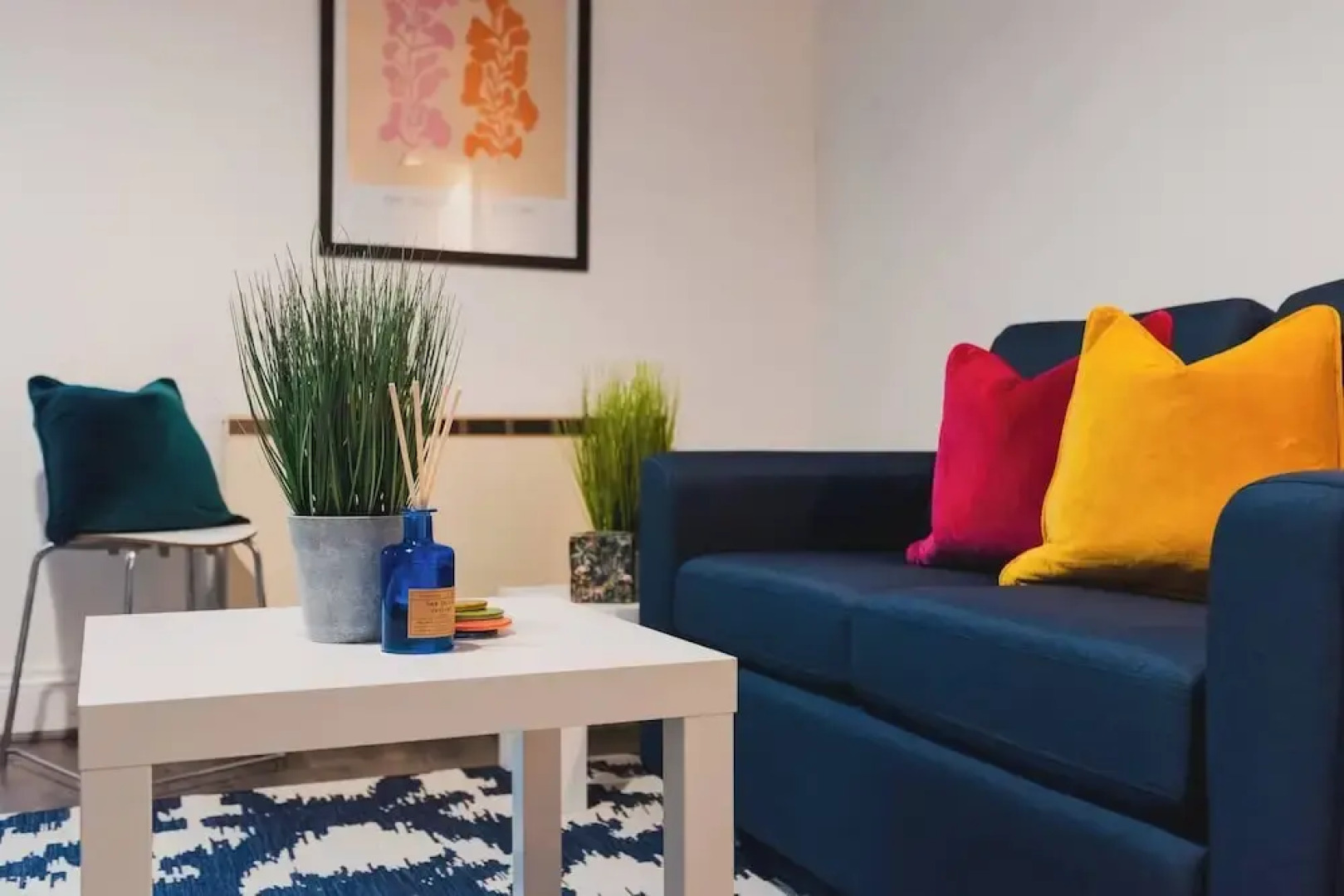 Sleek City Getaway - Walkable & Free Parking