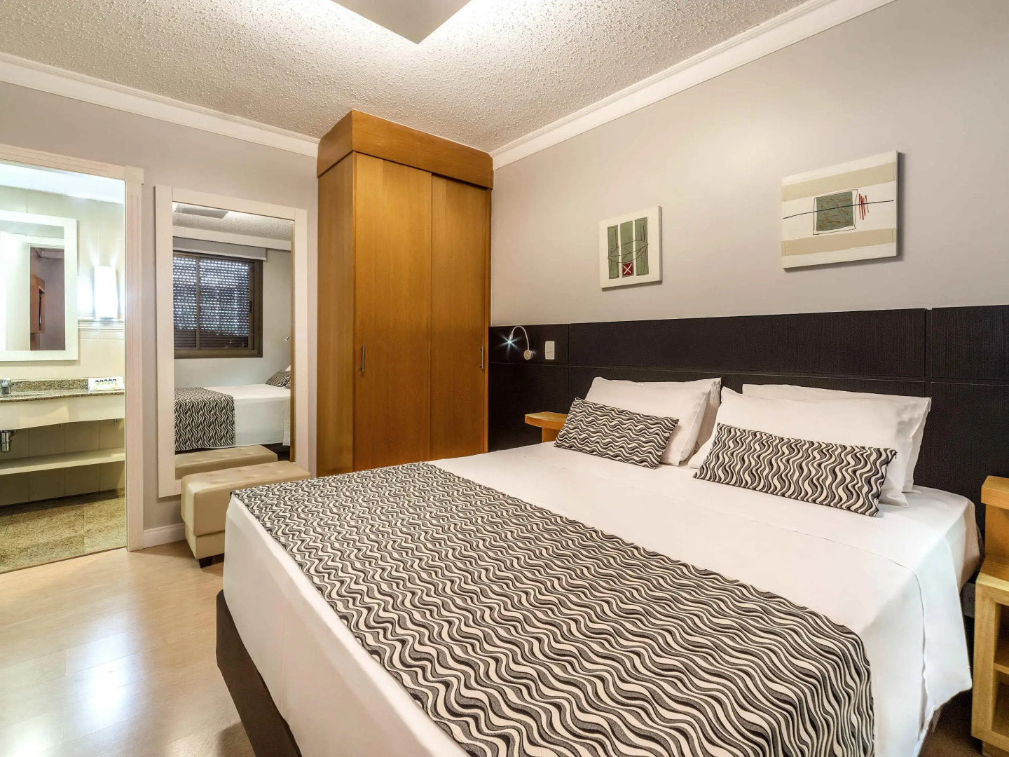 Manhattan Porto Alegre by Mercure