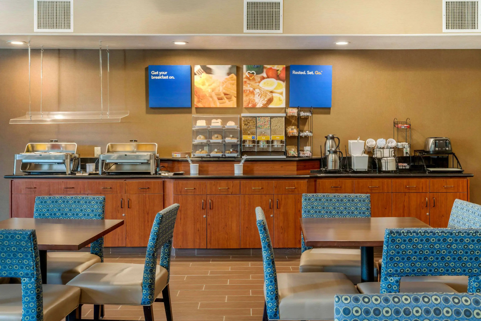 Comfort Inn & Suites Galt - Lodi North
