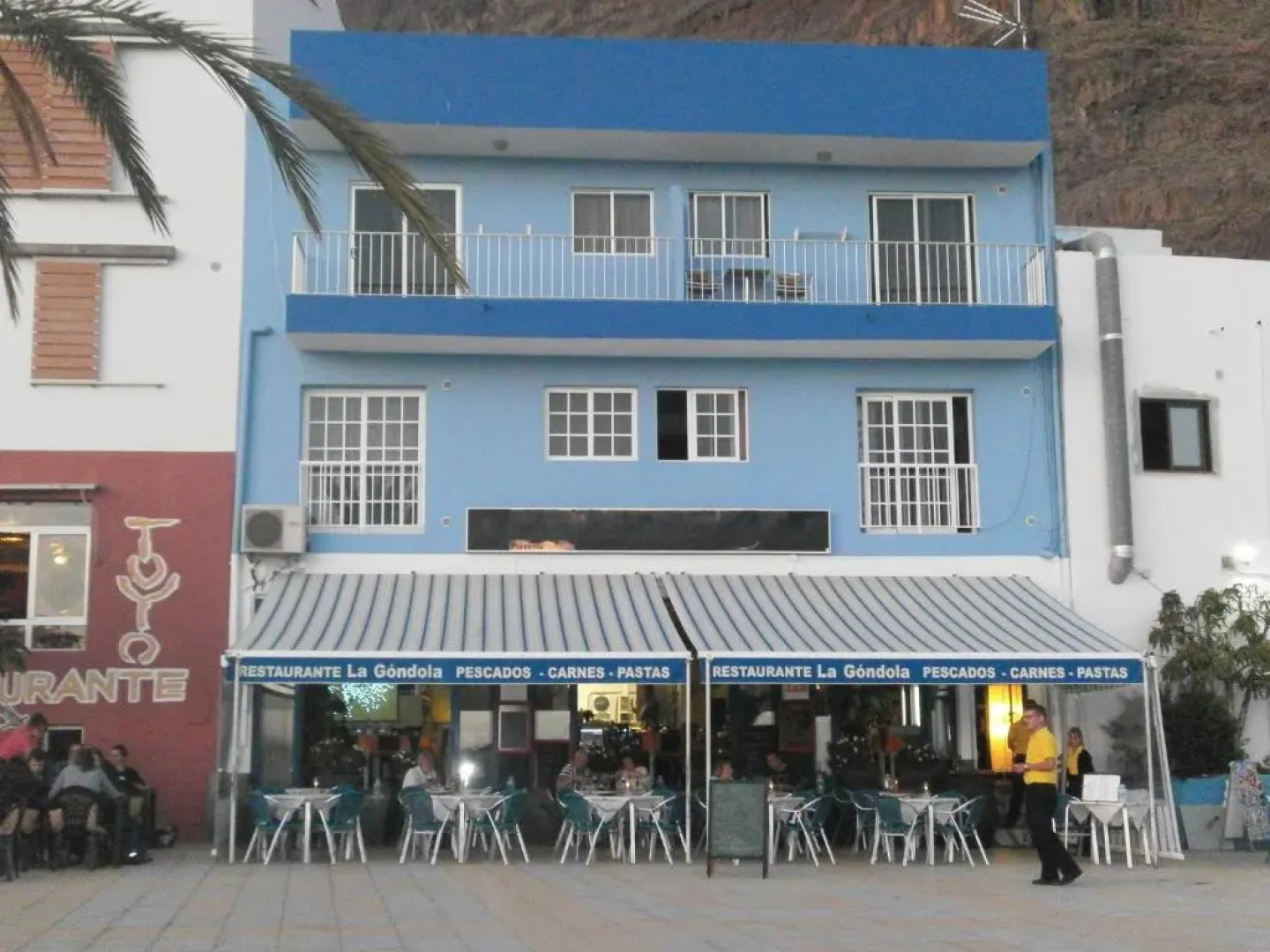 Apartamentos América