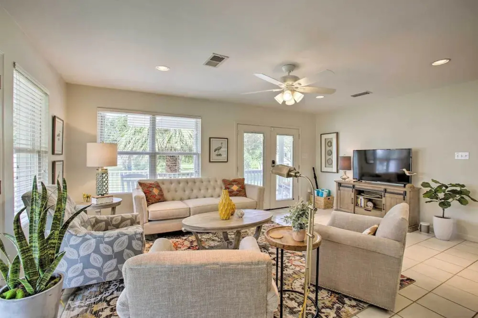 'the Palm' Bay St. Louis Home - Walk to Beach!