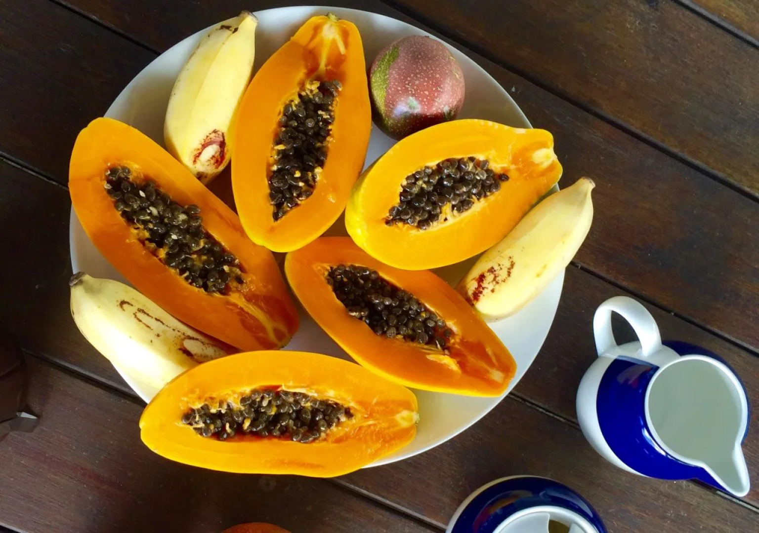 White House Apartments